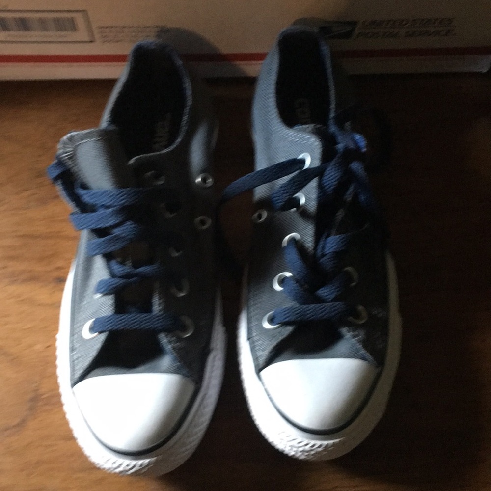 Converse - Picture 2 of 5